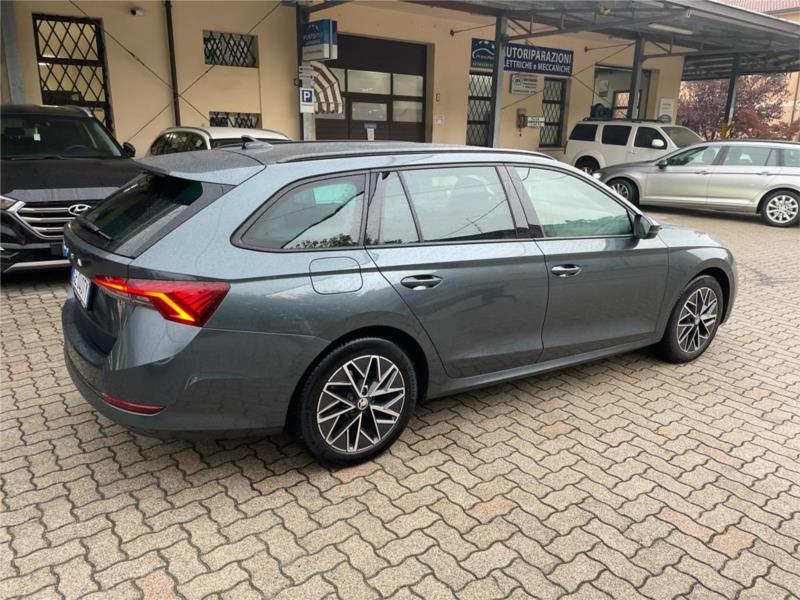 SKODA, OCTAVIA 2.0 TDI EVO SCR Wagon NAVI LED