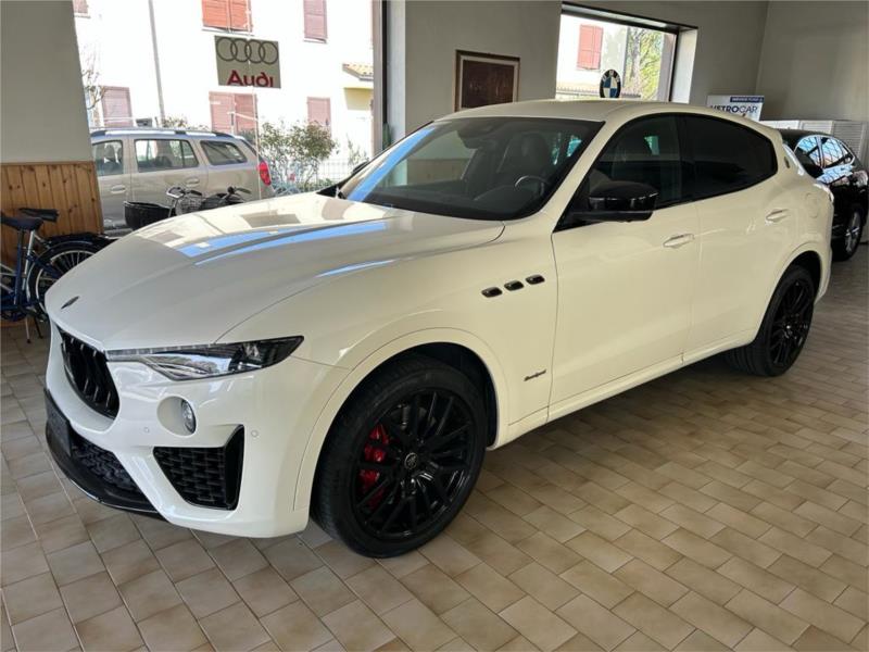 MASERATI, LEVANTE V6 Diesel AWD Gransport ZEGNA PANORAMA NOLEGGIO