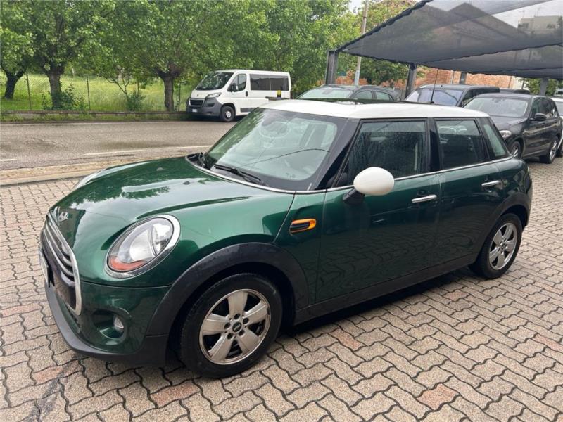 MINI, COOPER 1.5 Cooper D 5 porte PANORAMA