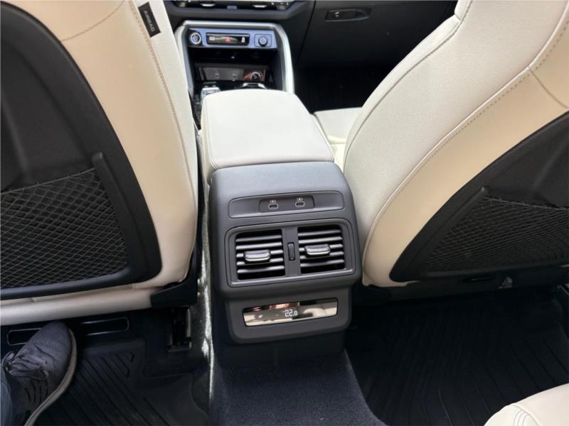 AUDI, Q5