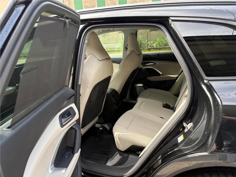 AUDI, Q5