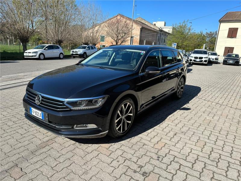 Volkswagen , Passat Variant 2.0 TDI DSG HIGTLINE NAVI PDC LED