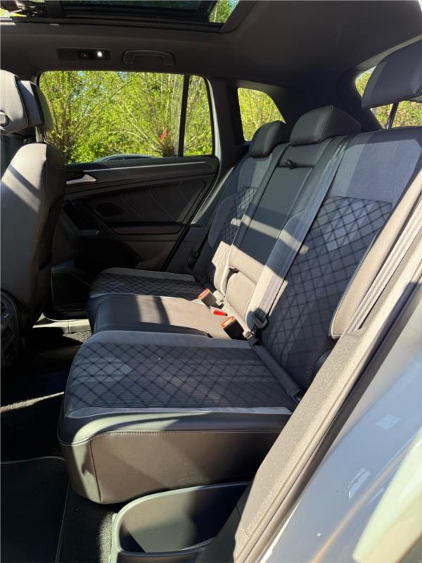 VOLKSWAGEN, TIGUAN 2.0 TDI 150 CV SCR DSG R-Line BLACK EDITION 
