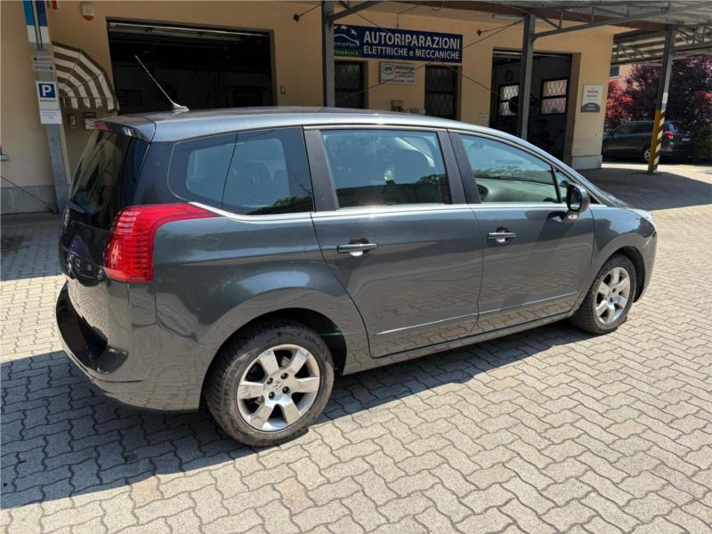 PEUGEOT, 5008 1.6 HDi 112CV Business 7 POSTI  OK NEOPATENTATO