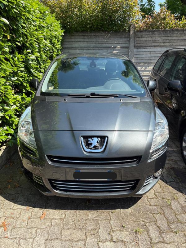 PEUGEOT, 5008 1.6 HDi 112CV Business 7 POSTI  OK NEOPATENTATO