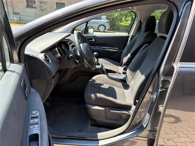 PEUGEOT, 5008 1.6 HDi 112CV Business 7 POSTI  OK NEOPATENTATO