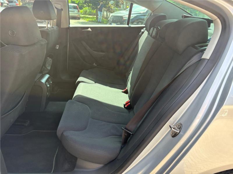 VOLKSWAGEN, PASSAT 1.6 TDI DPF Comf. BlueM. TETTO