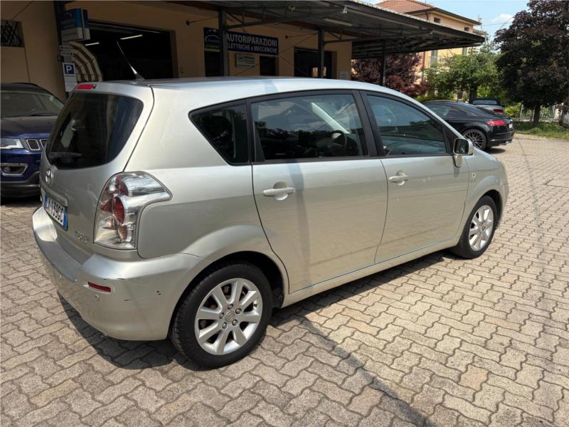 TOYOTA, COROLLA VERSO 2.0 16V D-4D Sol OK NEOPATENATO