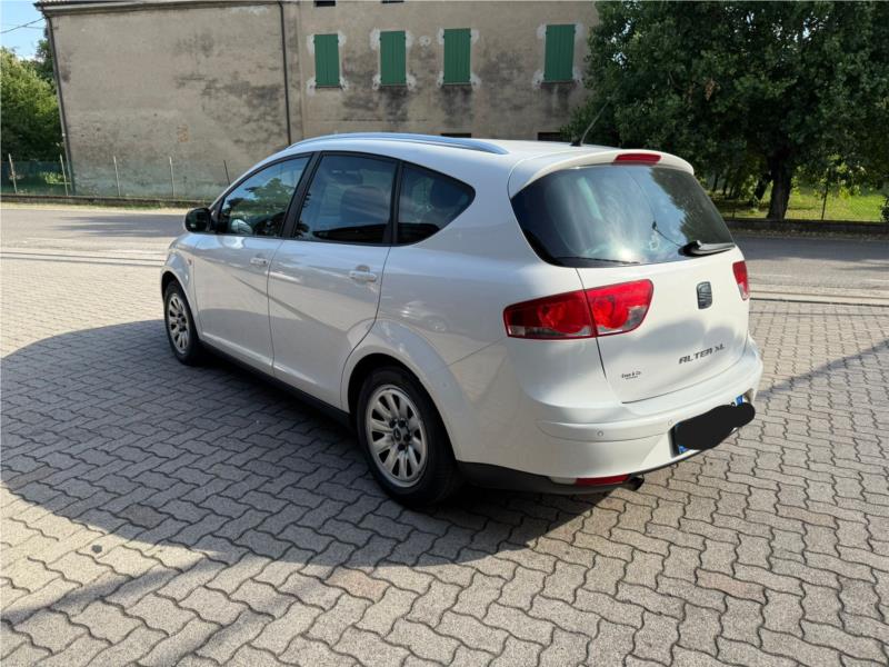 SEAT, ALTEA 1.6 TDI 105 CV CR DPF DSG Style OK NEOPATENTATO