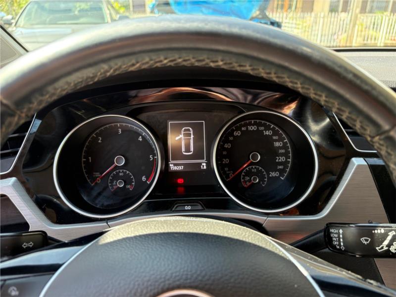 VOLKSWAGEN, TOURAN 2.0 TDI 150 CV SCR DSG ExecutiIve 7 POSTI