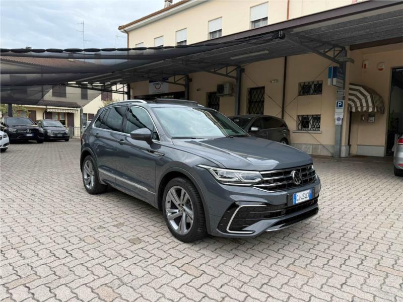 VOLKSWAGEN, TIGUAN 2.0 TDI 150 CV SCR DSG R-Line PANORAMA