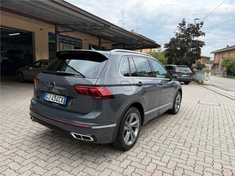 VOLKSWAGEN, TIGUAN 2.0 TDI 150 CV SCR DSG R-Line PANORAMA