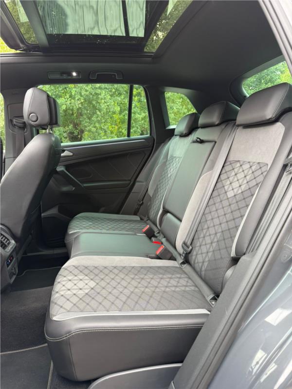 VOLKSWAGEN, TIGUAN 2.0 TDI 150 CV SCR DSG R-Line PANORAMA