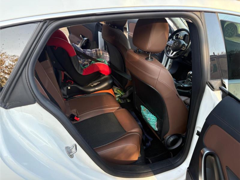 MERCEDES, CLA 180 d Premium AMG PANORAMA OK NEOPATENTATO