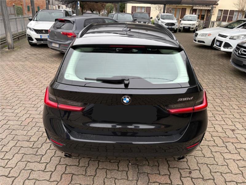 BMW, 318d Touring Business DIGITAL COCKPIT
