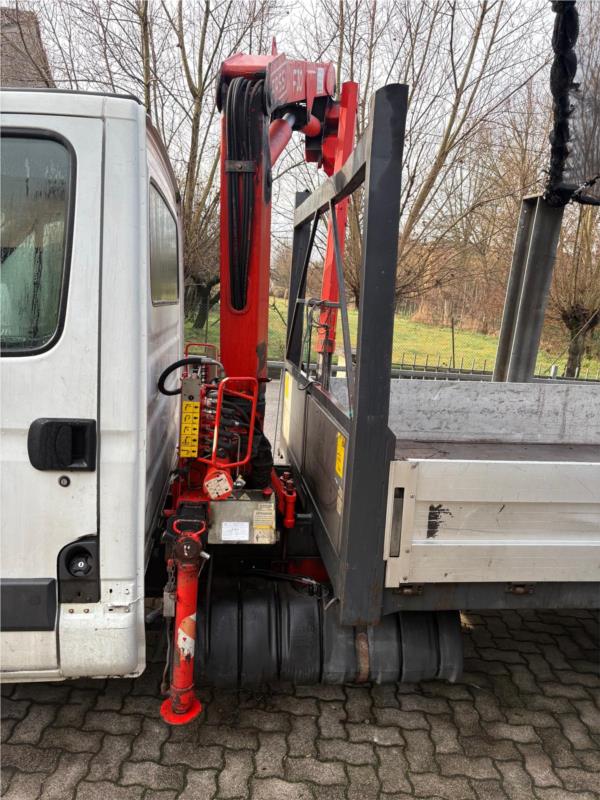 IVECO , Daily 35 CASSONE 3,70X 2,10 METRI CON GRU FASSI F 30 A 