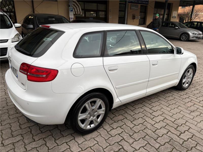 AUDI, A3 1.6 tdi Young Edition 90cv OK NEOPATENATO