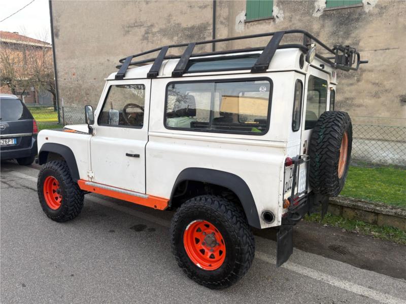 LAND ROVER , LD 90 2500 TDI