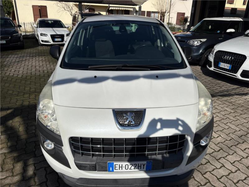 PEUGEOT, 3008 1.6 hdi 8v Active 112cv OK NEOPATENTATO