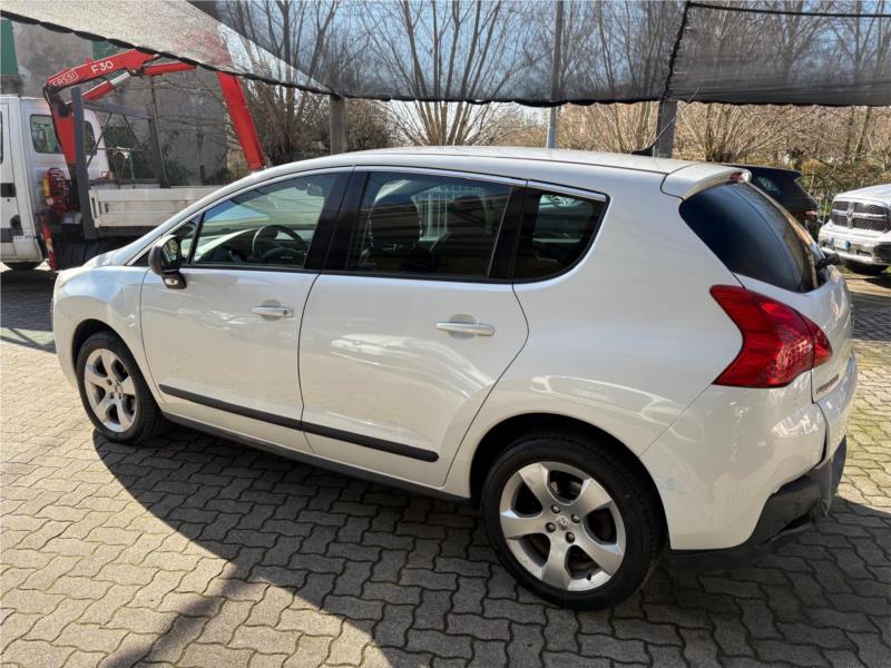 PEUGEOT, 3008 1.6 hdi 8v Active 112cv OK NEOPATENTATO