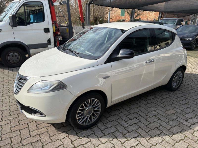 LANCIA, Ypsilon 1.2 8v Platinum 69cv OK NEOPATENTATO