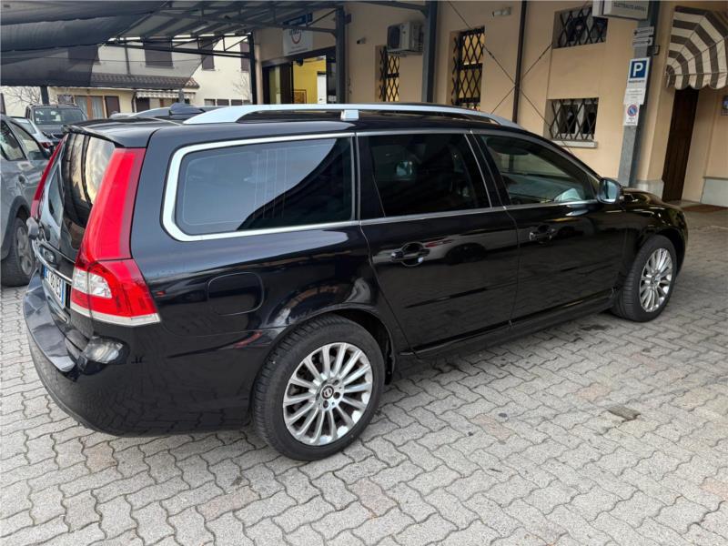 VOLVO, V70 2.0 d4 Momentum 181cv geartronic TETTO APRIBILE