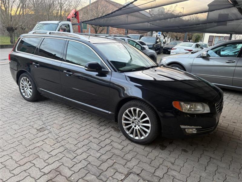 VOLVO, V70 2.0 d4 Momentum 181cv geartronic TETTO APRIBILE
