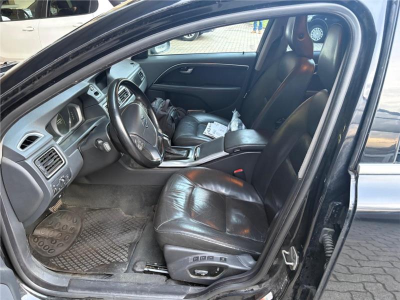 VOLVO, V70 2.0 d4 Momentum 181cv geartronic TETTO APRIBILE