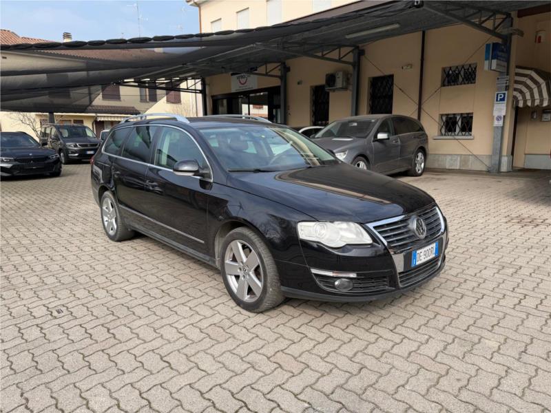 VOLKSWAGEN, Passat SW 2.0 tdi Sportline dsg