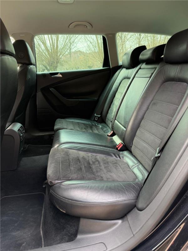 VOLKSWAGEN, Passat SW 2.0 tdi Sportline dsg