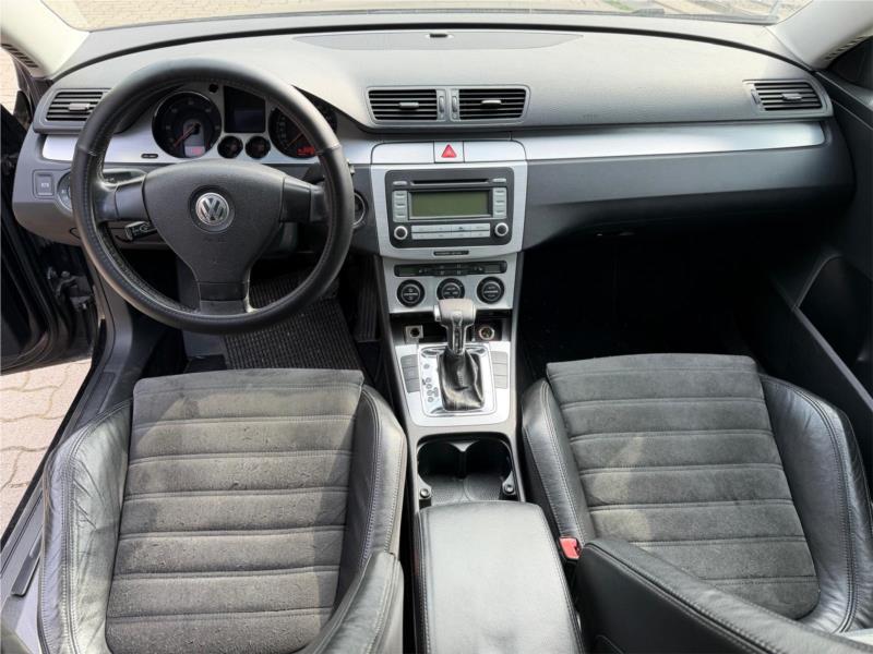 VOLKSWAGEN, Passat SW 2.0 tdi Sportline dsg