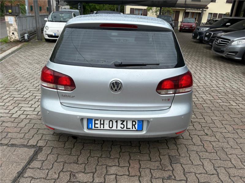 VOLKSWAGEN, Golf 5p 1.6 tdi Highline AUTOMATICO OK NEOPATENTATO