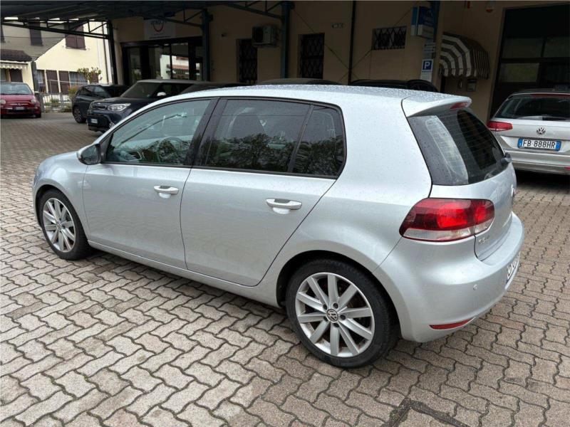 VOLKSWAGEN, Golf 5p 1.6 tdi Highline AUTOMATICO OK NEOPATENTATO