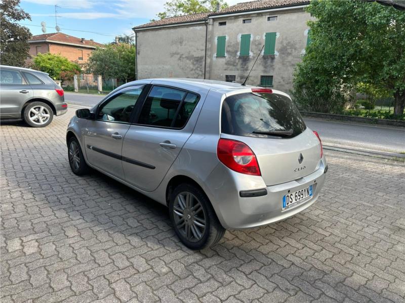 Renault, Clio 5p 1.5 dci AUTOMATICO OK NEOPATENTATO