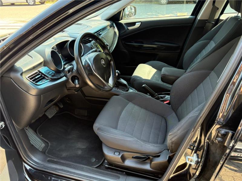 Alfa Romeo, Giulietta 1.6 jtdm Super 120cv tct AUTOMATICO OK NEOPATENTATO
