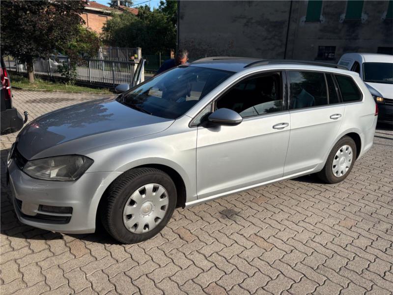 VOLKSWAGEN, GOLF VARIANT 1.6 tdi Comfortline 110cv OK NEOPATENTATO