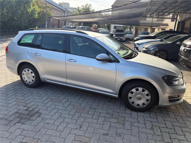 VOLKSWAGEN, GOLF VARIANT 1.6 tdi Comfortline 110cv OK NEOPATENTATO