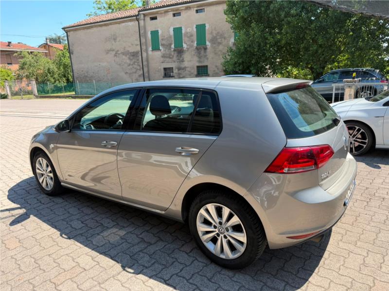 VOLKSWAGEN, Golf 5p 1.6 tdi Comfortline OK NEOPATENTATO