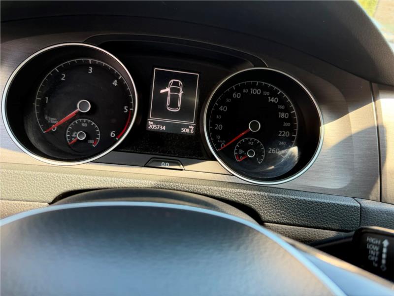 VOLKSWAGEN, Golf 5p 1.6 tdi Comfortline OK NEOPATENTATO