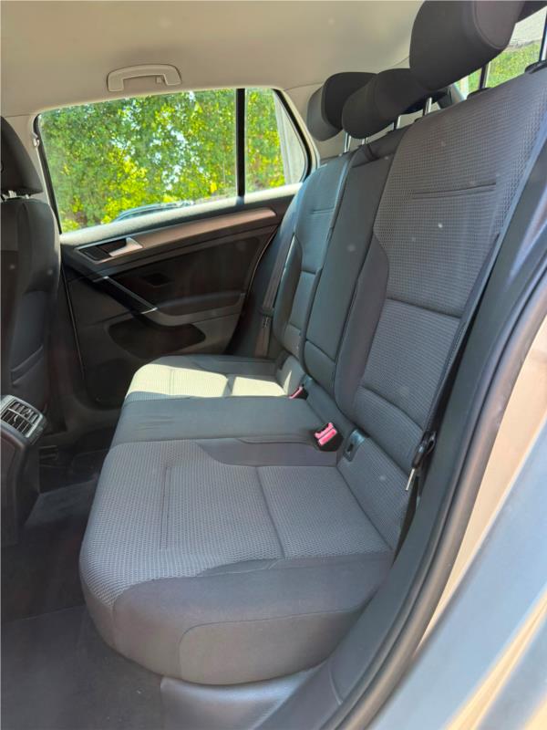 VOLKSWAGEN, Golf 5p 1.6 tdi Comfortline OK NEOPATENTATO