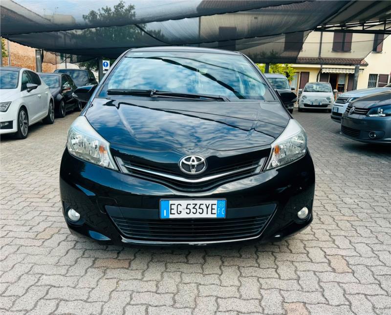 TOYOTA, Yaris 5p 1.0 Lounge OK NEOPATENTATO