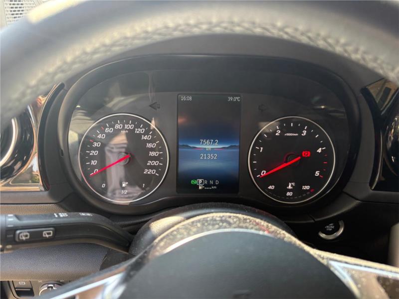 MERCEDES,  T 180 - D Premium  7G-DCT Long GANCIO OK NEOPATENATO