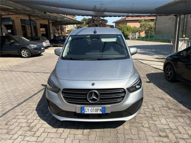 MERCEDES,  T 180 - D Premium  7G-DCT Long GANCIO OK NEOPATENATO