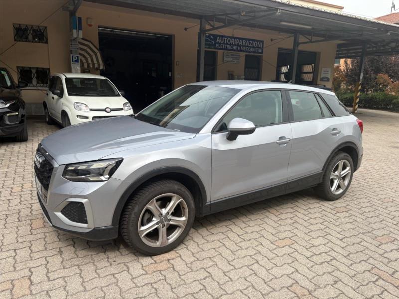 AUDI, Q2 30 2.0 tdi Identity Black OK NEOPATENTATO