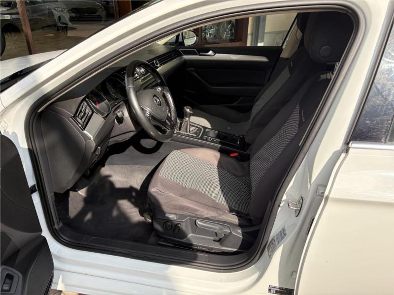 VOLKSWAGEN, PASSAT SW 2.0 tdi Highline 150cv NAVI LED PDC IVA DEDUCIBILE