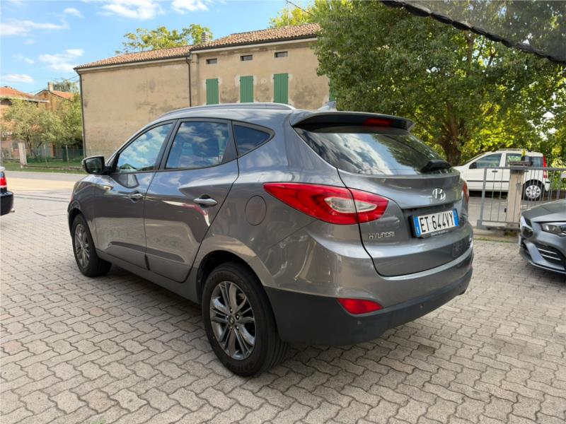 Hyundai, IX 35 2.0 crdi Xpossible 4wd AUTOMATICO OK NEOPATENTATO
