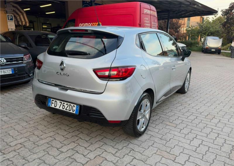 Renault, Clio 5p 1.2 Zen (live) 75cv E6 OK NEOPATENTATO