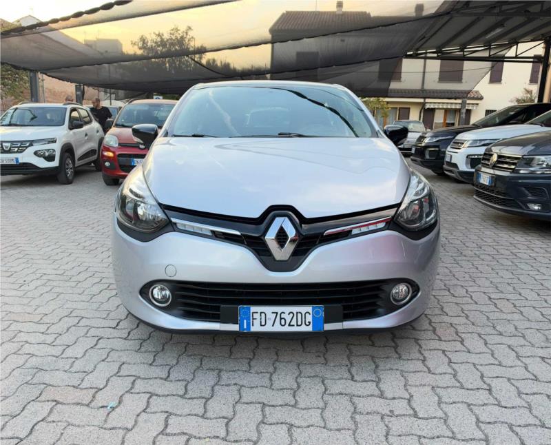 Renault, Clio 5p 1.2 Zen (live) 75cv E6 OK NEOPATENTATO
