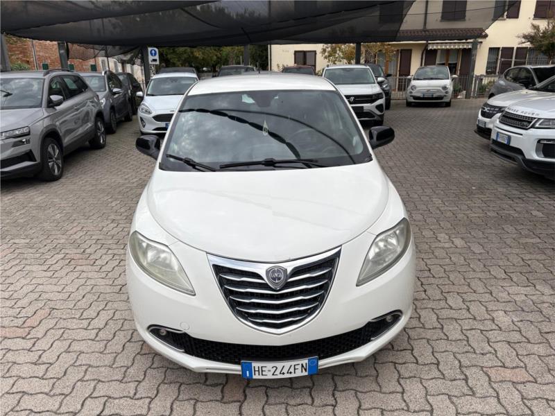 LANCIA, Ypsilon 1.2 8v Silver 69cv OK NEOPATENTATO