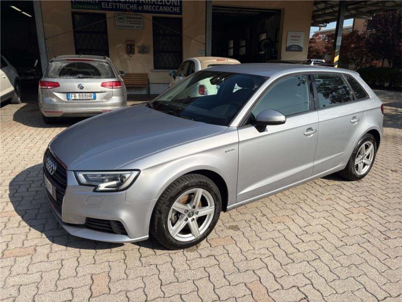 AUDI, A3 SPBK 1.4 tfsi g-tron Business 110cv OK NEOPATENTATO